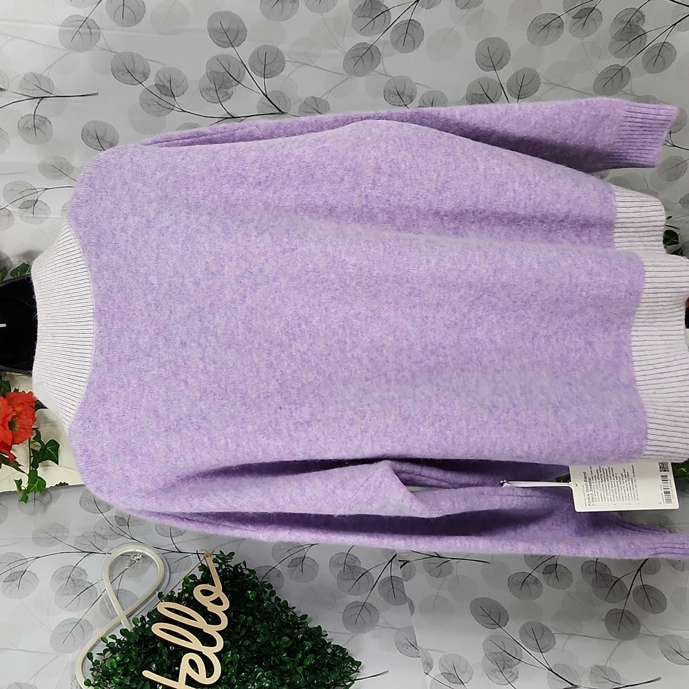 Lululemon Alpaca Wool-Blend V-Neck Sweater - Picture 9 of 10